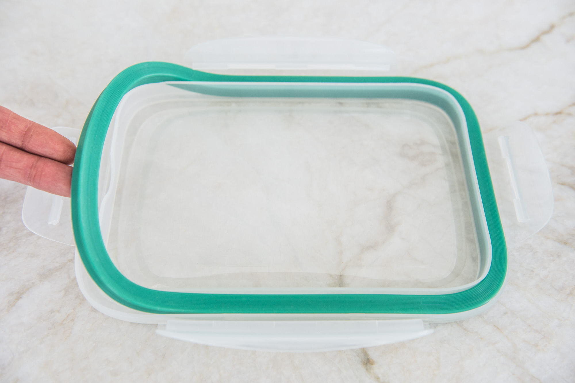 Tupperware vs. OXO Containers 