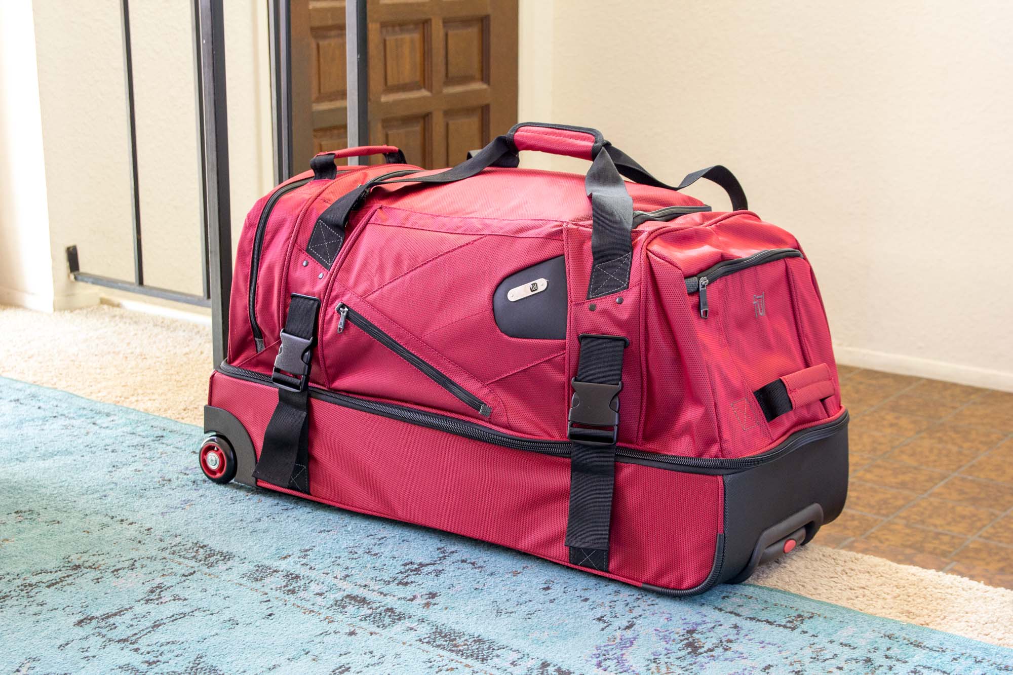 The 11 Best Rolling Duffle Bags for 2022 – SPY