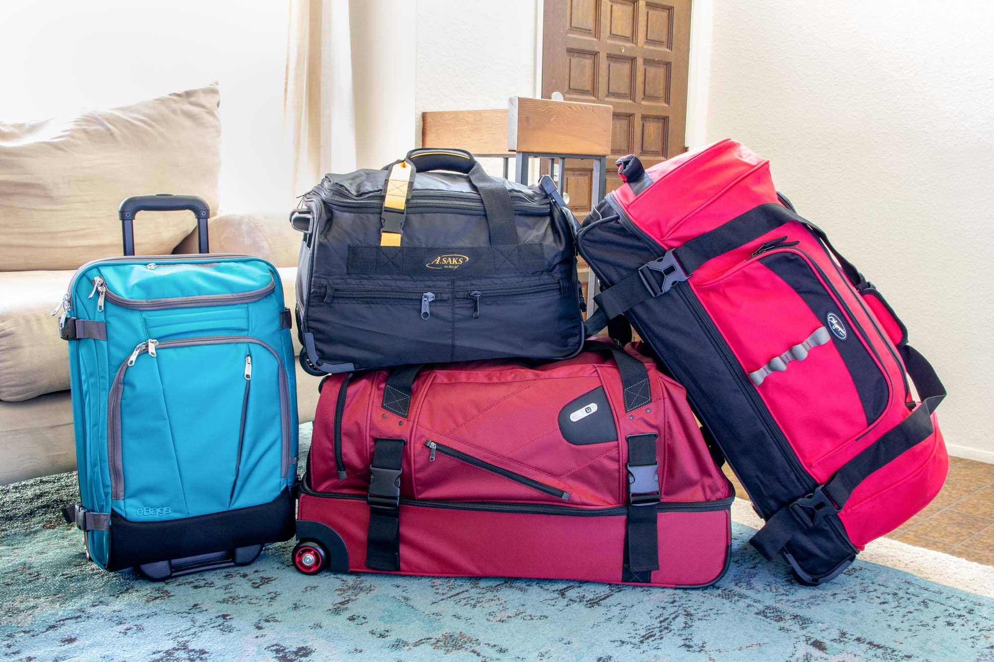 The 11 Best Rolling Duffle Bags for 2022 – SPY