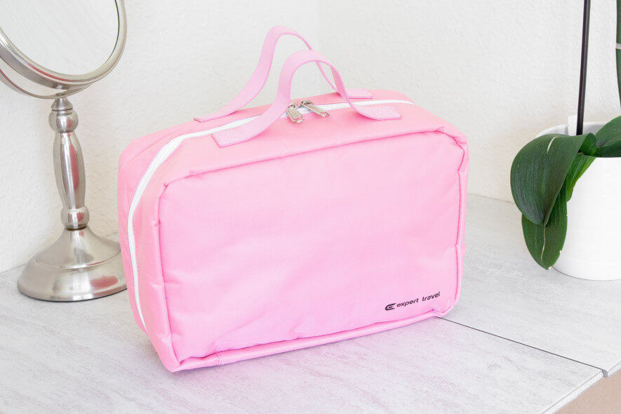 The 12 Best Women's Toiletry Bags of 2023 - Reviews by Your Best Digs