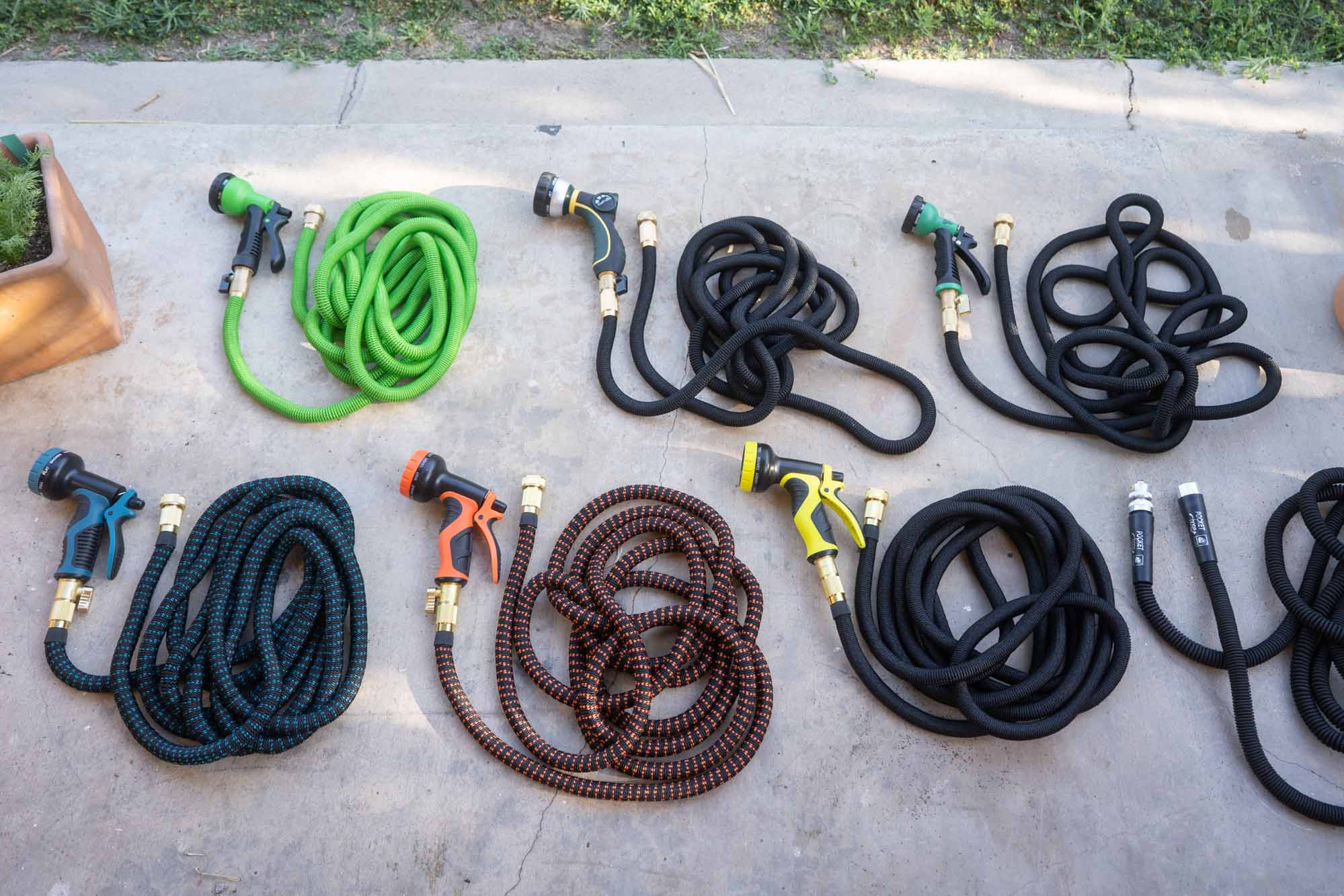 3 Best Expandable Garden Hoses (2024 Guide) - This Old House