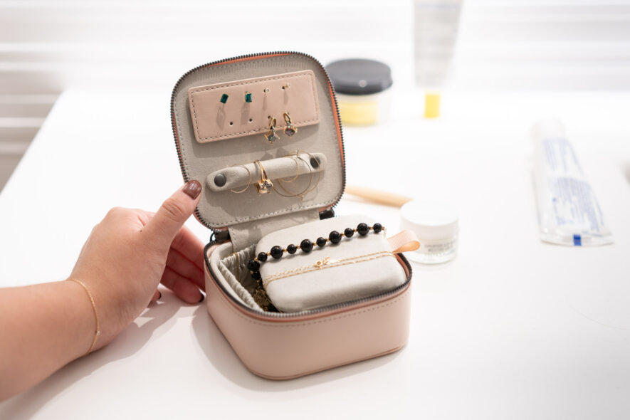 The 14 Best Travel Jewelry Cases of 2023, Tested and Reviewed
