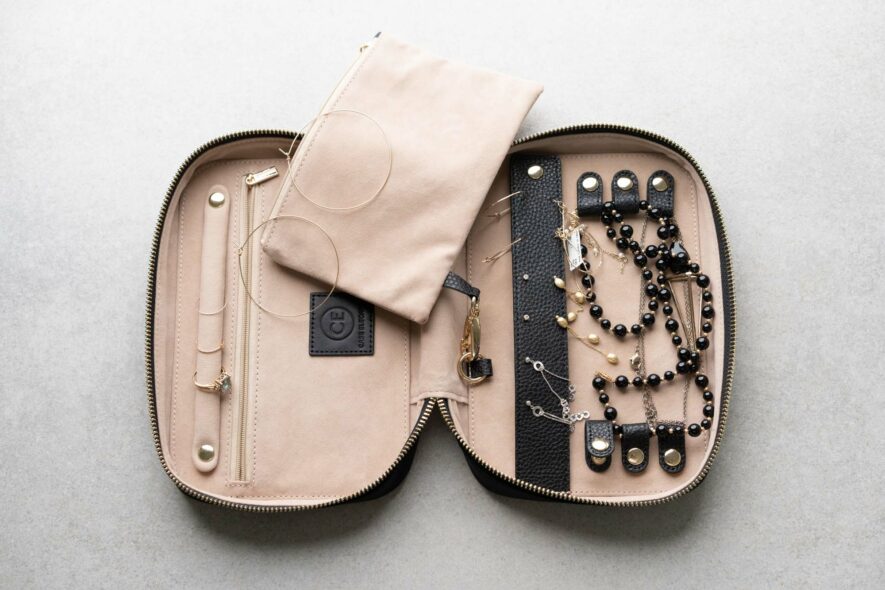 10 Best Travel Jewelry Cases on the Market - Travel by Word